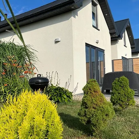 Nadmorski Zakatek 2 山林小屋 莱鲍